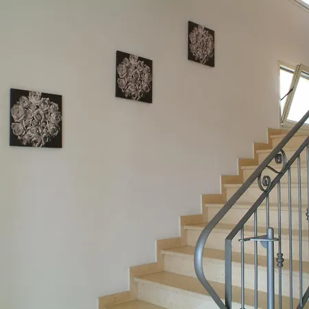 شقة فندقية Residenza Mediterranea 4*